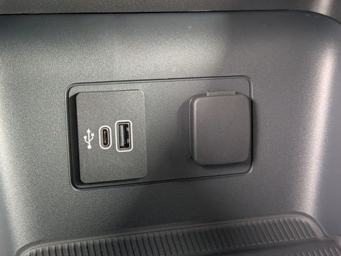 New 2026 Ford Explorer Active w/ Active Comfort Package image 17