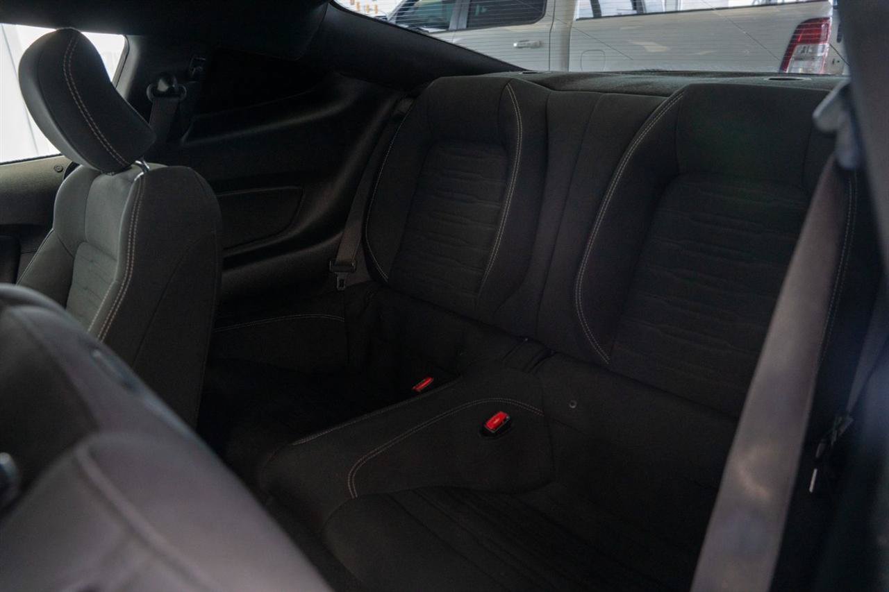 Used 2017 Ford Mustang Coupe RWD image 13