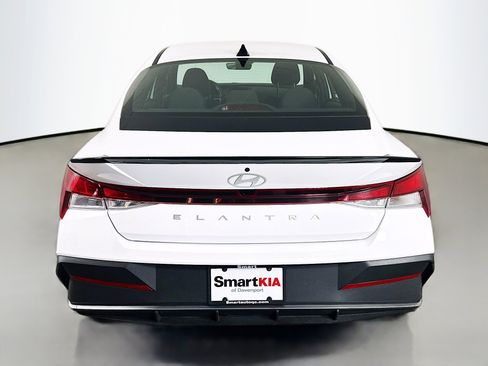 Used 2025 Hyundai Elantra Sport FWD image 6