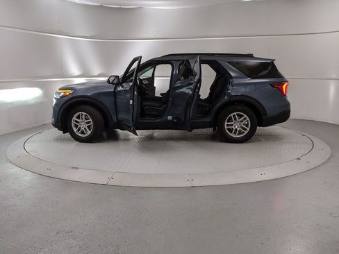 New 2025 Ford Explorer Active image 11