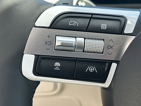 New 2026 Hyundai Tucson Limited image 24