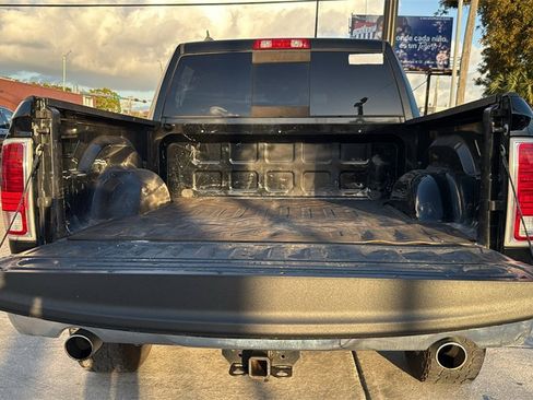 Used 2019 RAM 1500 Laramie w/ Convenience Group image 9