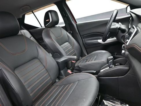 Used 2020 Nissan Kicks SR w/ SR Premium Package image 25