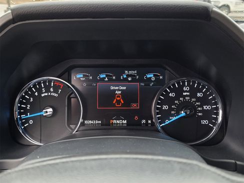 Used 2021 Ford Expedition XLT image 20