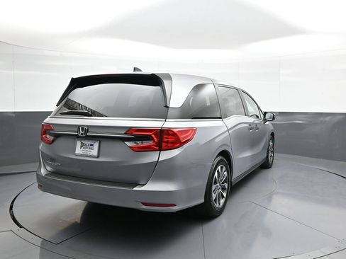 Certified 2023 Honda Odyssey EX-L image 6