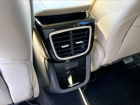 Used 2022 Lincoln Nautilus Reserve AWD/4WD image 18
