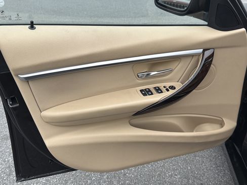 Used 2016 BMW 328i Sedan RWD image 4