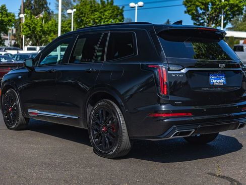 Used 2024 Cadillac XT6 Sport w/ LPO, Red Accent Package AWD/4WD image 9