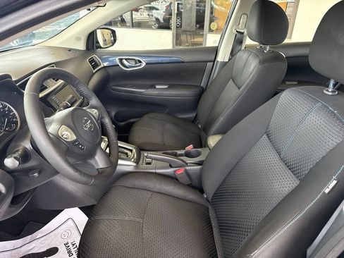 Used 2019 Nissan Sentra SR Turbo FWD image 13