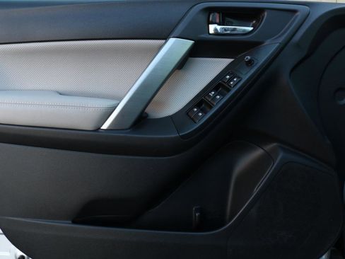 Used 2015 Subaru Forester 2.5i Limited image 15