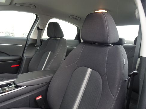 Used 2023 Hyundai Sonata SEL image 10