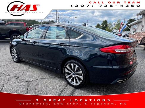 Used 2020 Ford Fusion SE image 4