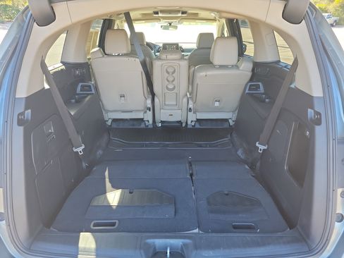 Used 2019 Honda Odyssey Elite image 11