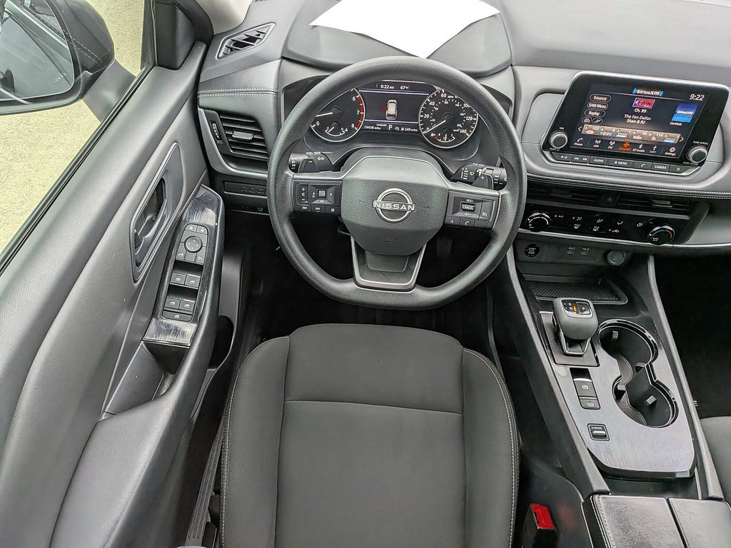 Used 2025 Nissan Rogue S FWD image 17