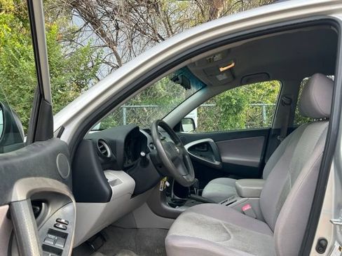 Used 2007 Toyota RAV4 2WD image 23