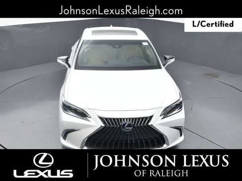 Certified 2022 Lexus ES 300h Ultra Luxury w/ Accessory Package 2 FWD image 24