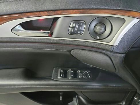Used 2017 Lincoln MKZ Reserve w/ Climate Package AWD/4WD image 15