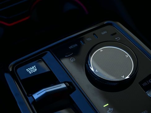 New 2026 BMW i5 eDrive40 image 17