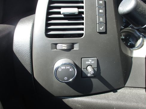 Used 2013 Chevrolet Silverado 1500 LT image 17