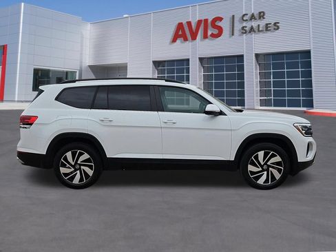 Used 2025 Volkswagen Atlas SE FWD image 5