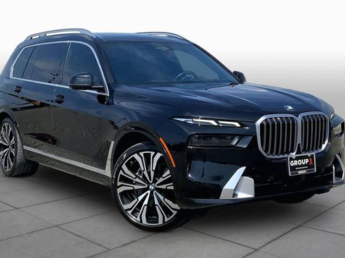Used 2023 BMW X7 xDrive40i w/ Executive Package AWD/4WD image 3