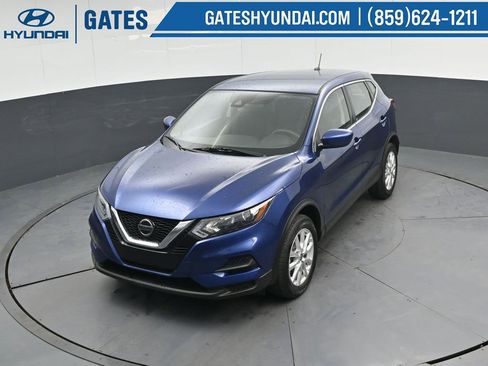 Used 2022 Nissan Rogue Sport S image 43