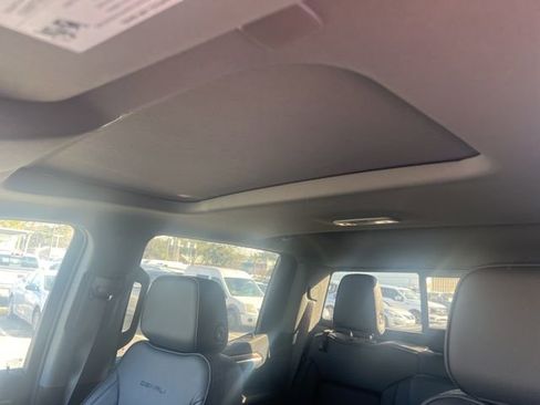 Used 2023 GMC Sierra 1500 Denali image 10