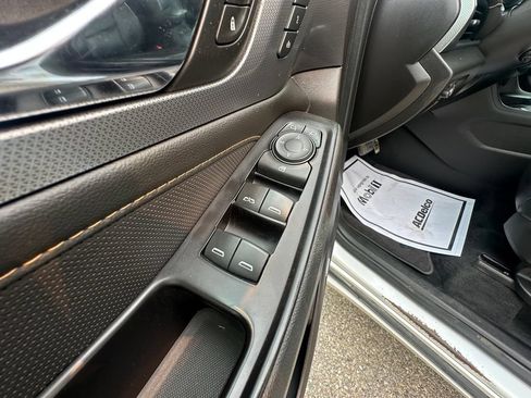 Used 2019 Chevrolet Traverse Premier AWD/4WD image 11
