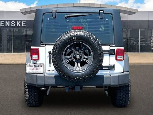 Used 2012 Jeep Wrangler Sport AWD/4WD image 4