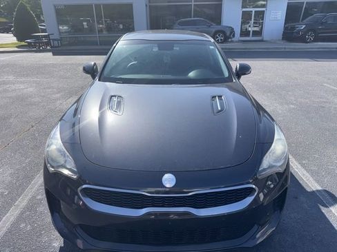 Used 2019 Kia Stinger RWD image 6