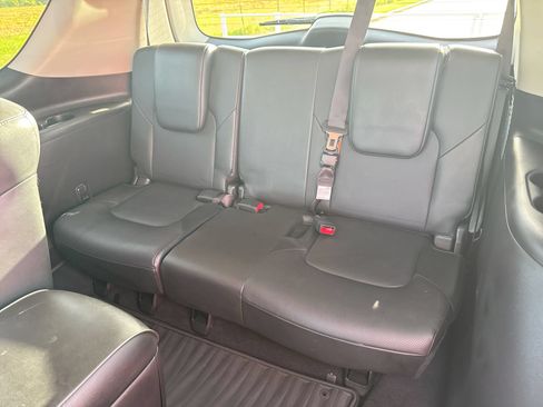 Used 2019 INFINITI QX80 Luxe w/ All-Season Package RWD image 24