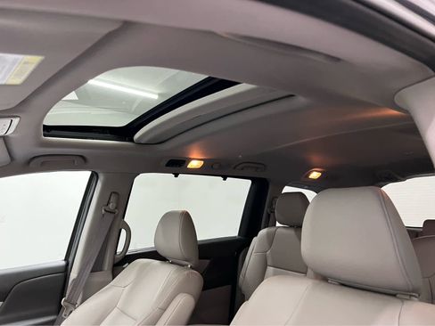 Used 2017 Honda Odyssey EX-L image 12