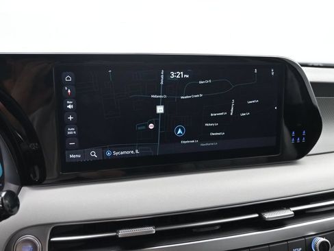 Used 2024 Hyundai Palisade SEL FWD image 16