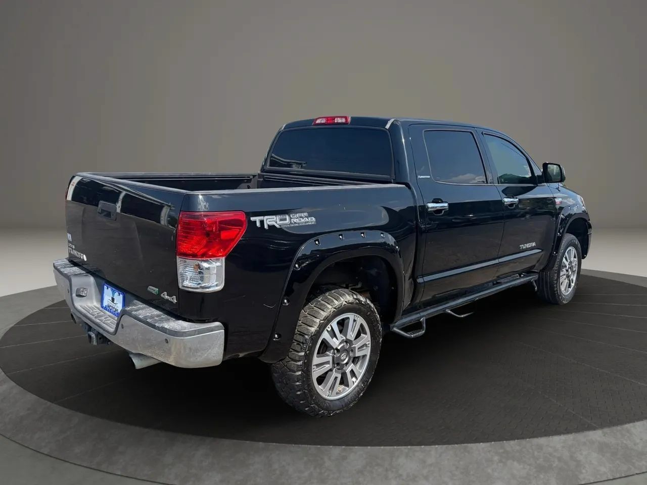 Used 2013 Toyota Tundra Limited w/ Memory Pkg AWD/4WD image 5