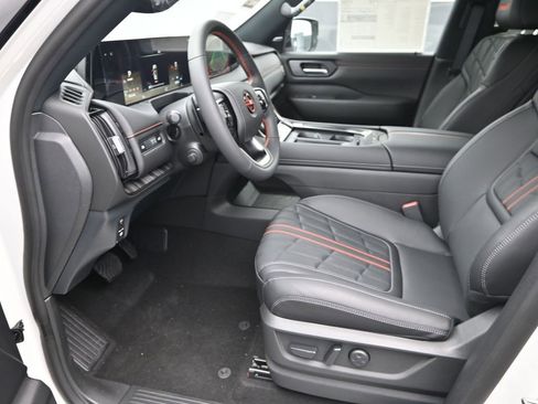 New 2026 Nissan Armada PRO-4X AWD/4WD image 18