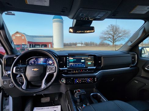 Certified 2025 Chevrolet Silverado 1500 LTZ image 11