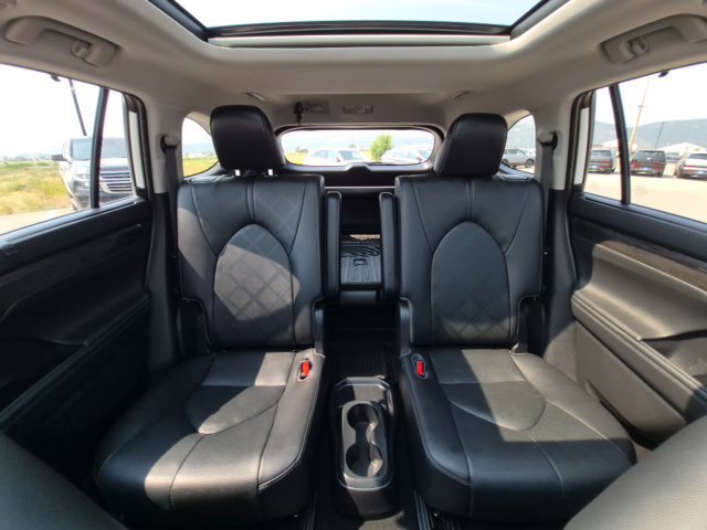 Used 2020 Toyota Highlander Platinum AWD/4WD image 24
