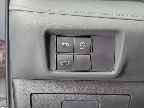 Used 2026 Toyota Highlander XLE AWD/4WD image 34