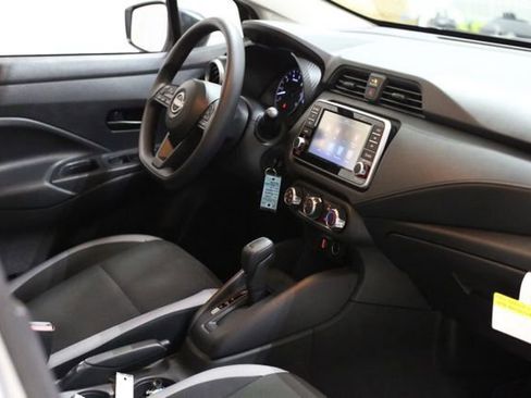 Certified 2025 Nissan Versa S w/ Trunk Package image 21