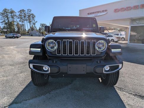 New 2026 Jeep Wrangler Unlimited Sahara image 11