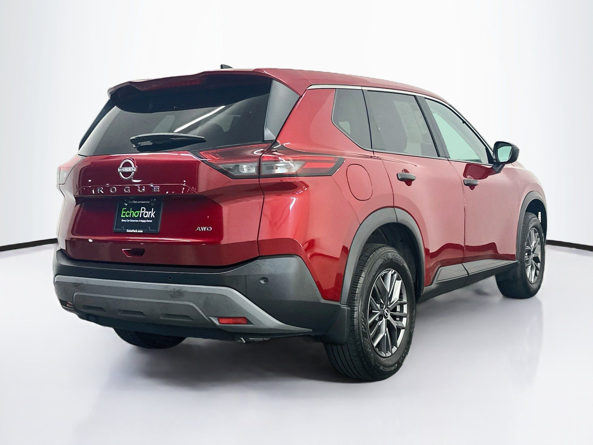Used 2023 Nissan Rogue S AWD/4WD image 9