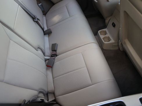 Used 2009 Jeep Liberty Limited w/ Premium Group AWD/4WD image 12