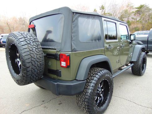 Used 2015 Jeep Wrangler Unlimited Sport w/ Quick Order Package 23S image 39