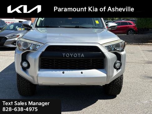 Used 2016 Toyota 4Runner SR5 Premium AWD/4WD image 2