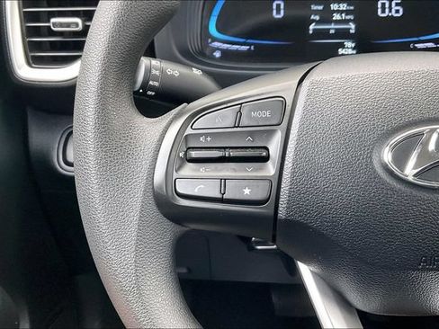 Certified 2026 Hyundai Venue SE FWD image 20