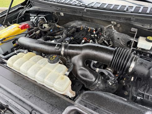 Used 2022 Ford Expedition XLT AWD/4WD image 36
