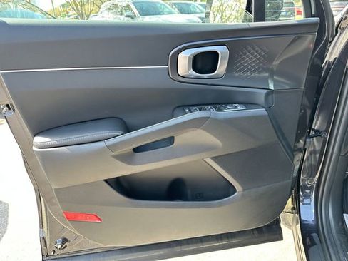 New 2026 Kia Sorento S image 10