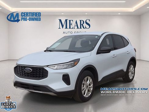 Used 2025 Ford Escape Active AWD/4WD image 1