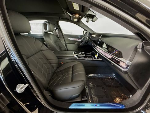 New 2026 BMW 740i w/ Premium Package image 30