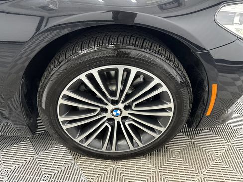 Used 2018 BMW 530i xDrive AWD/4WD image 13